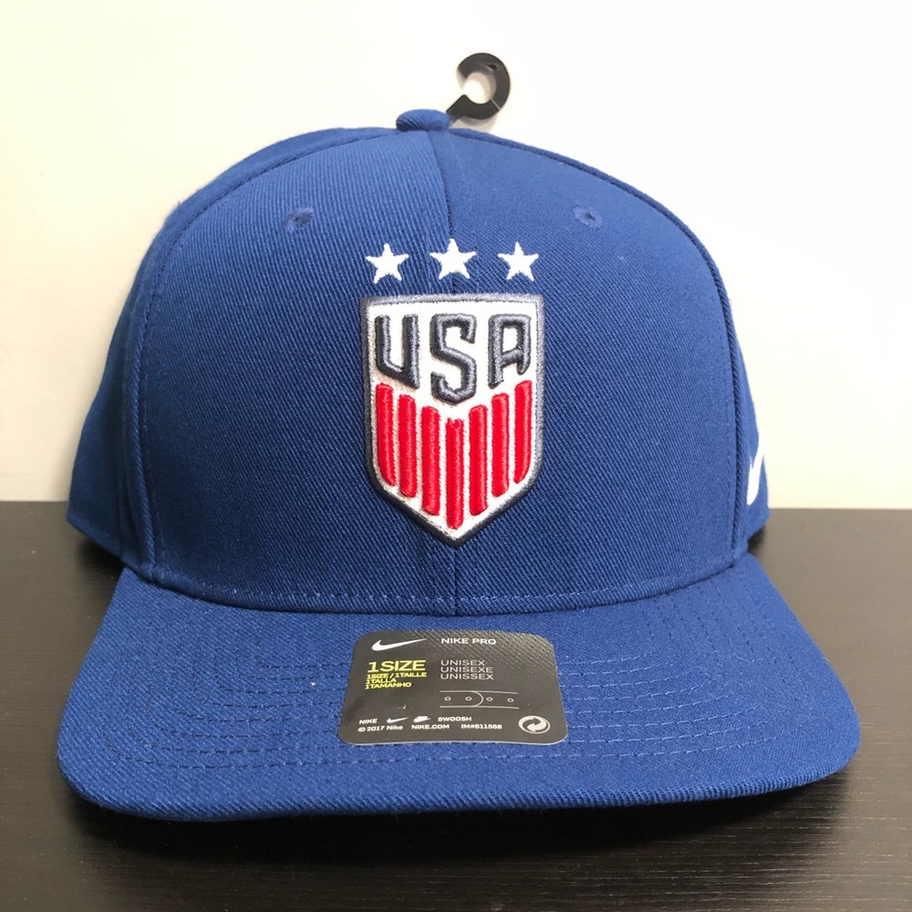 Nike USA SnapBack hat limited edition